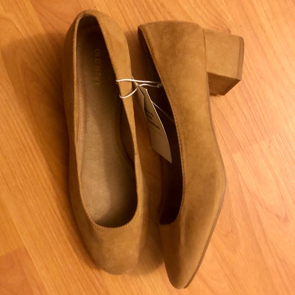 Old Navy Tan Nude Suede Ballet Block Heels